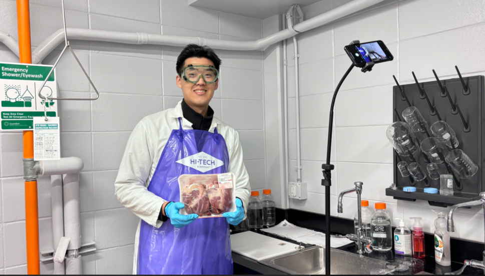 Boyang visiting the lab